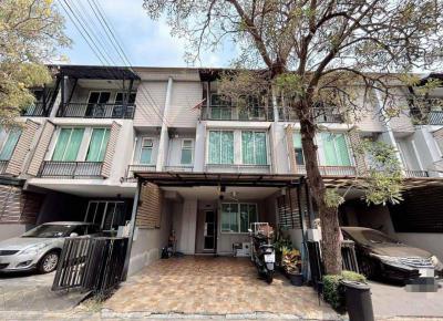 ทาวน์เฮาส์ 4600000 กรุงเทพมหานคร เขตลาดพร้าว จรเข้บัว